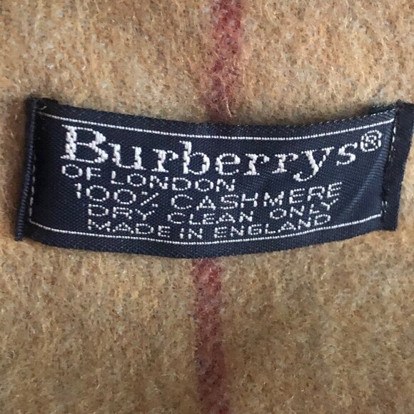 BURBERRY of London Cashmere Winter Scarf - Picture 3 of 11